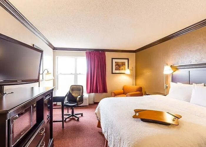 Hampton Inn&suites Chicago-hoffman Estates 3*