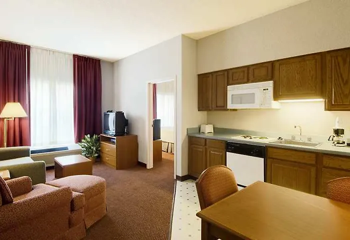 Hampton Inn&suites Chicago-hoffman Estates 3*
